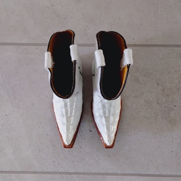 White Leather Alligator Boots - Picture 3 of 11